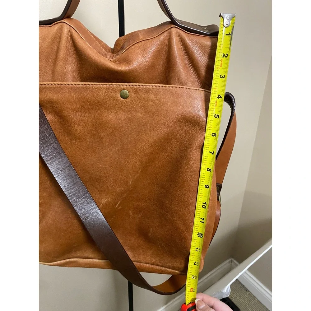 Marc by Marc Jacobs Vintage 100% Cow Leather Butter Soft Messenger Crossbody Bag